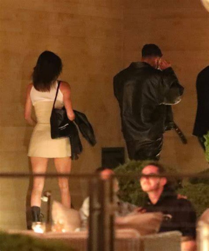 Kendall Jenner dinner at Nobu with new guy.