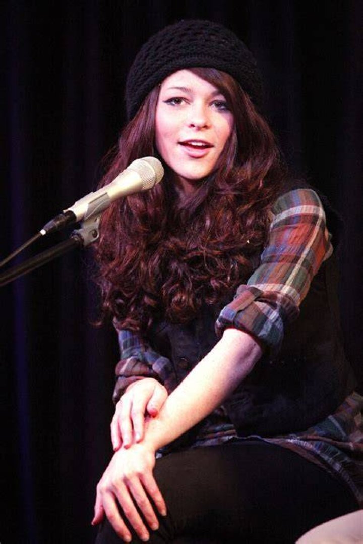 Ryan Williams Performs Cady Groves
